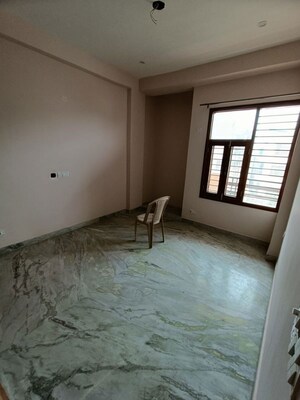 Room in 3 BHK Builder Floor at Kohli One Malibu Town, Sector 47 – for Rent