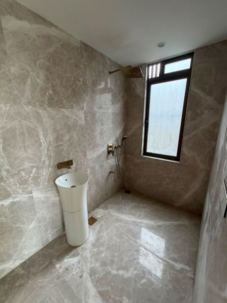 Bathroom, jasani-apollo-heights 4 Bedroom 1722 Sq.Ft. Apartment In Khar West Mumbai 10675983