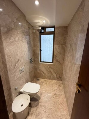 Bathroom in 4 BHK Apartment at Jasani Apollo Heights, Khar West – for Sale