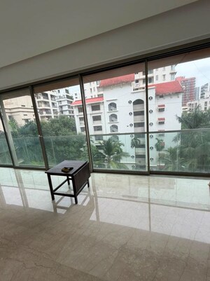 Balcony in 4 BHK Apartment at Jasani Apollo Heights, Khar West – for Sale