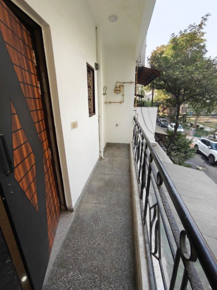 Balcony, sector 19 2 Bedroom 1200 Sq.Ft. Builder Floor In Sector 19 Noida 10676025