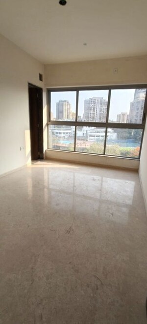 Room in 2 BHK Apartment at Sheth 72 West, Andheri West – for Rent