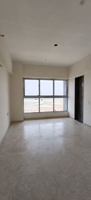 Room in 2 BHK Apartment at Sheth 72 West, Andheri West – for Rent