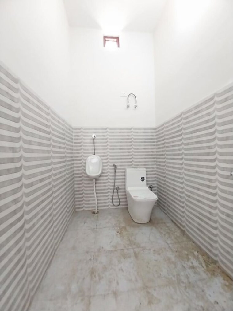 Bathroom, mahira-homes-103 Commercial Warehouse 7500 Sq.Ft. In Sector 103 Gurgaon 10676039