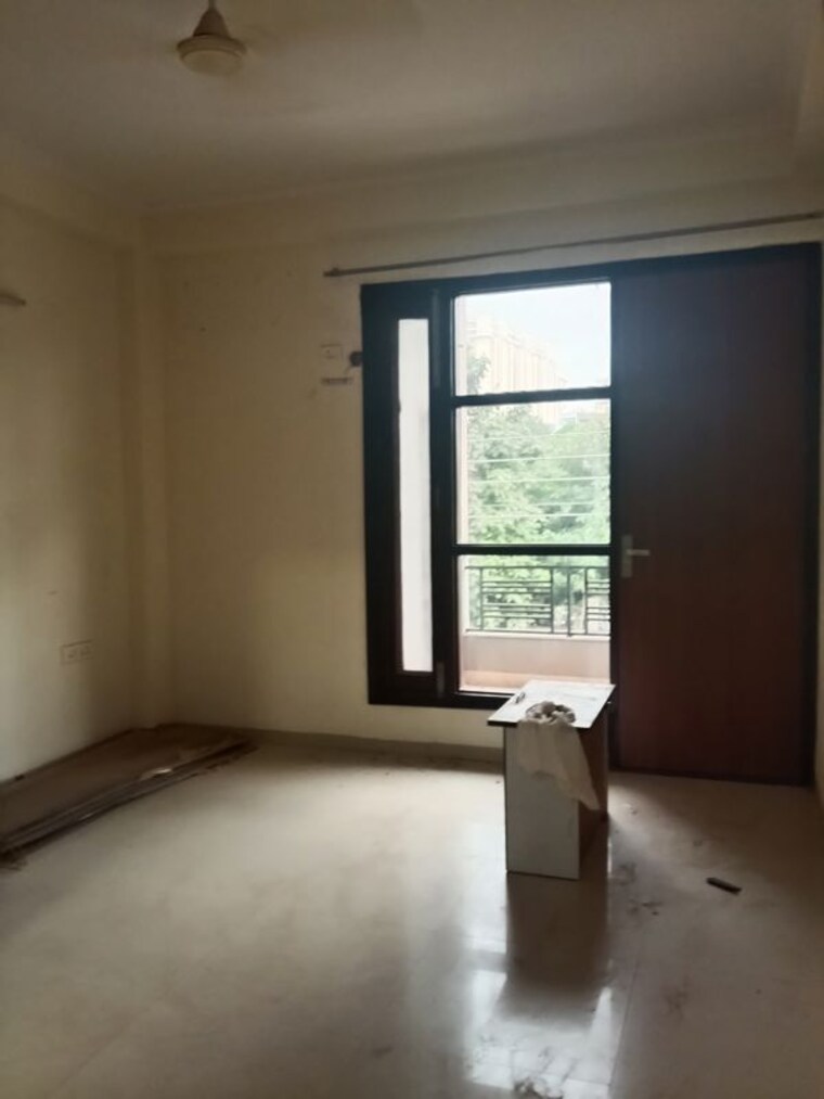 Room, sector 42 3 Bedroom 1800 Sq.Ft. Builder Floor In Sector 42 Gurgaon 10676058