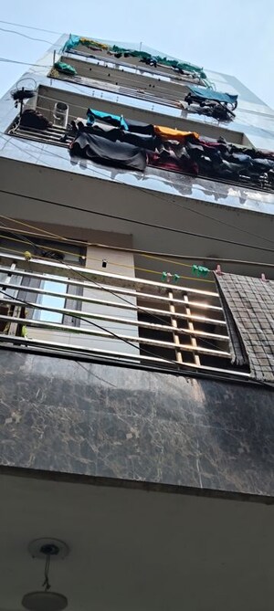  Apartment For Sale in Uttam Nagar