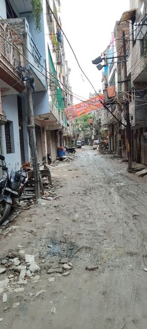 Parking in  Apartment at Uttam Nagar – for Sale