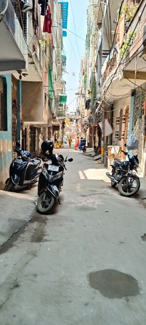 Parking in  Apartment at Uttam Nagar – for Sale