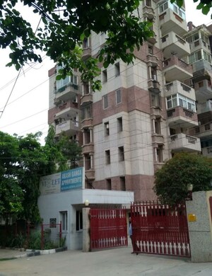 3 BHK Apartment For Rent in Akash Ganga Apartment, Sector 56