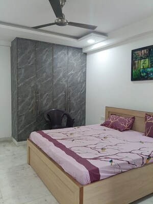 Bedroom in 3 BHK Builder Floor at Sector 43 – for Rent