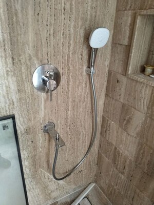 Bathroom in 4 BHK Apartment at Green Park – for Rent
