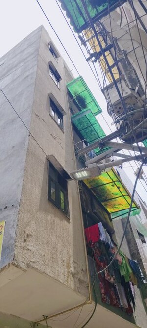  Builder Floor For Sale in Burari