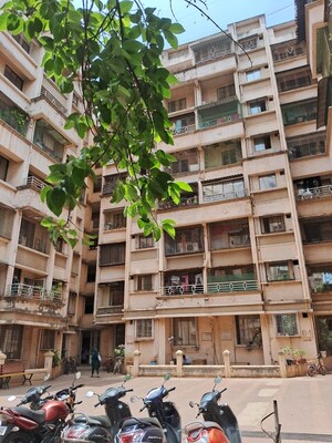  Apartment For Sale in Badlapur East