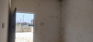 Room in  Independent House at New Rajiv Vihar – for Sale
