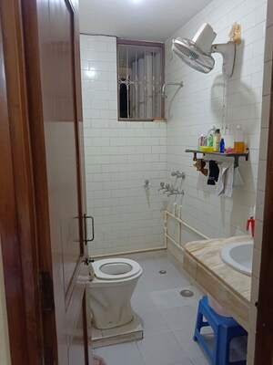 Bathroom in 2 BHK Builder Floor at Lajpat Nagar 4 – for Rent