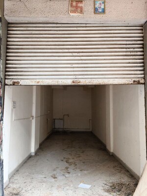 Room in  Shop at Navali – for Sale