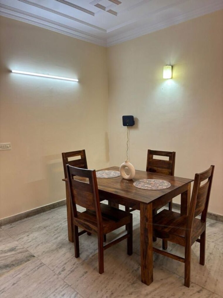Gym, hauz khas 1 Bedroom 700 Sq.Ft. Apartment In Hauz Khas Delhi 10676238