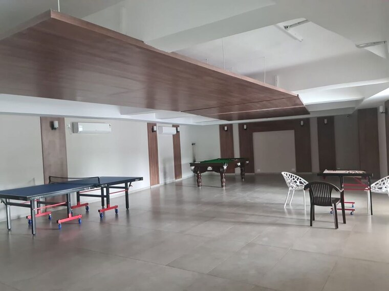  Parking, supertech-hues 2 Bedroom 1180 Sq.Ft. Apartment In Sector 68 Gurgaon 10676244