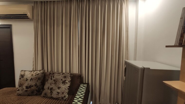 Bedroom, safdarjung enclave 1 Bedroom 725 Sq.Ft. Apartment In Safdarjung Enclave Delhi 10676271