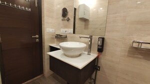 Team Area in 1 BHK Apartment at Safdarjung Enclave – for Rent