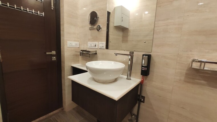 Team Area, safdarjung enclave 1 Bedroom 725 Sq.Ft. Apartment In Safdarjung Enclave Delhi 10676271