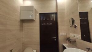 Furnished Amenities in 1 BHK Apartment at Safdarjung Enclave – for Rent