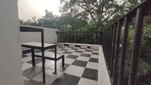 Balcony in 1 BHK Apartment at Safdarjung Enclave – for Rent