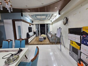 Team Area in 3 BHK Apartment at SD Alpine, Kandivali East – for Rent