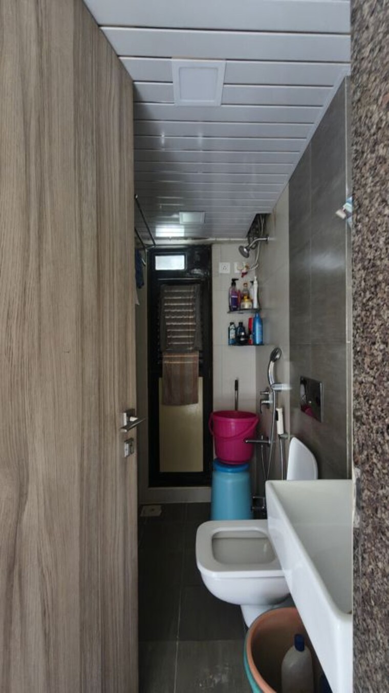 Washroom, kanakia-rainforest 1 Bedroom 445 Sq.Ft. Apartment In Andheri East Mumbai 10676308