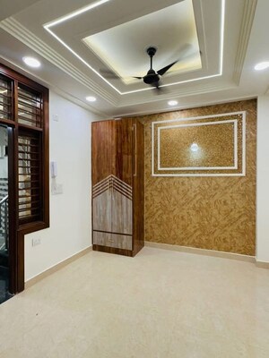 Room in 1 BHK Builder Floor at Mahavir Enclave 1 – for Sale