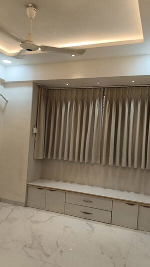 Furnished Amenities in 4 BHK Apartment at Lodha Woods, Kandivali East – for Rent