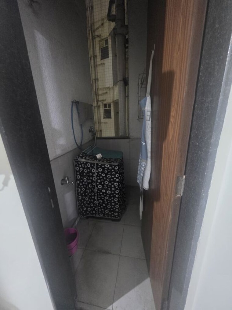 Bathroom, vilas-javdekar-prudentia-towers 2 Bedroom 696 Sq.Ft. Apartment In Wakad Pune 10676290