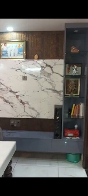 Furnished Amenities in 4 BHK Builder Floor at Dwarika Raj Garden City, Raj Nagar Extension – for Sale
