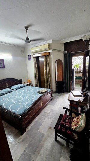 Bedroom in 3 BHK Builder Floor at Chittaranjan Park – for Sale