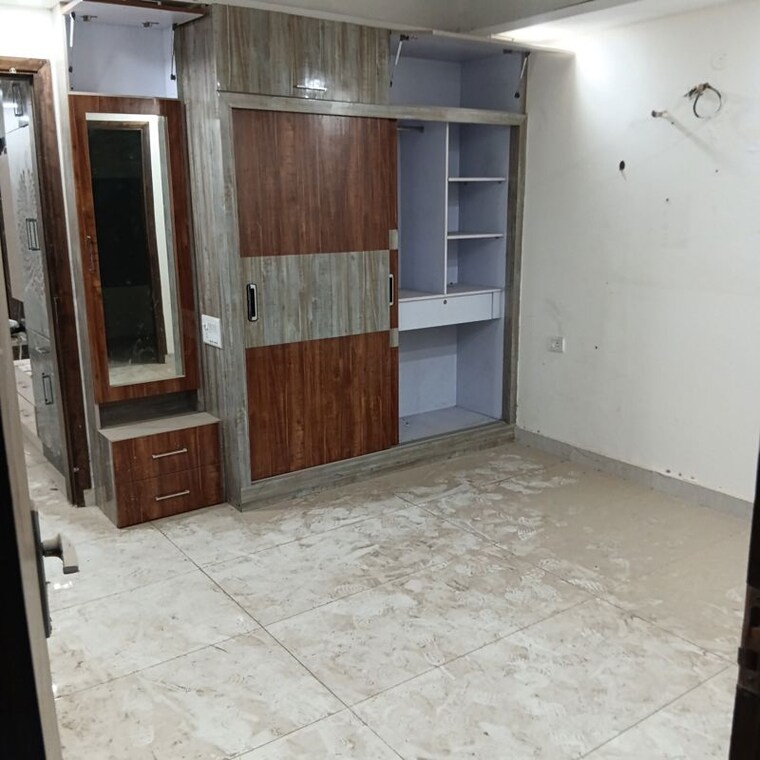 Room, dwarika-raj-garden-city 3 Bedroom 188 Sq.Yd. Builder Floor In Raj Nagar Extension Ghaziabad 10672832