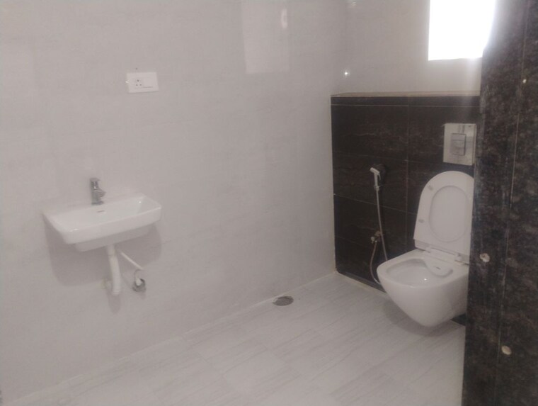 Bathroom, brc-sri-hemadurga-sivahills 3 Bedroom 1600 Sq.Ft. Apartment In Manikonda Hyderabad 10676366