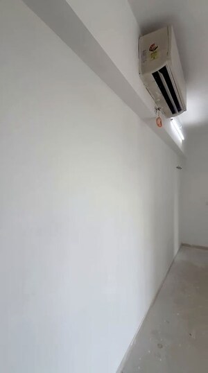 Room in 1.5 BHK Apartment at Lodha Upper Thane, Anjur – for Sale