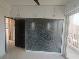 Room in 2 BHK Apartment at Signature The Serenas, Sohna Sector 36 – for Rent