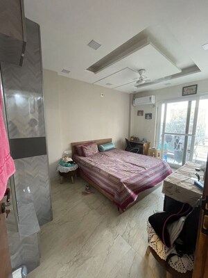 Room in 3 BHK Builder Floor at Nawada – for Sale