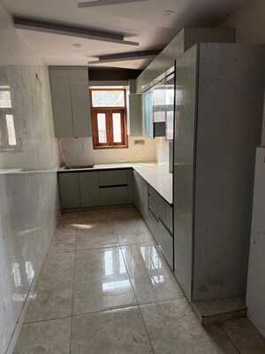 Building Lobby in 3 BHK Builder Floor at Dashrath Puri – for Sale