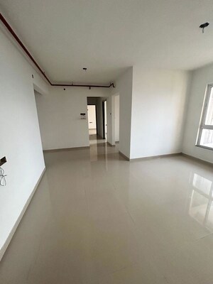 Room in  Apartment at Raunak Heights, Ghodbunder Road – for Rent