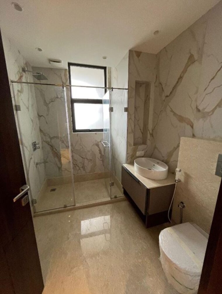 Bathroom, mrs-hi-greens 3 Bedroom 1013 Sq.Ft. Apartment In Kishanpura Zirakpur 10676483