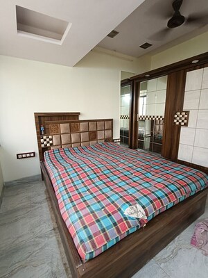Bedroom in 2.5 BHK Apartment at Shree Amit Nagar CHS, Andheri West – for Rent