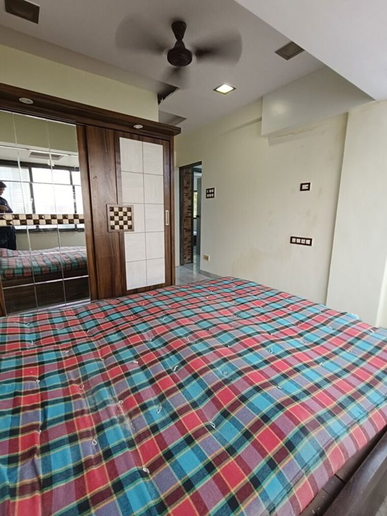 Bedroom, shree-amit-nagar-chs 2.5 Bedroom 1000 Sq.Ft. Apartment In Andheri West Mumbai 10676437