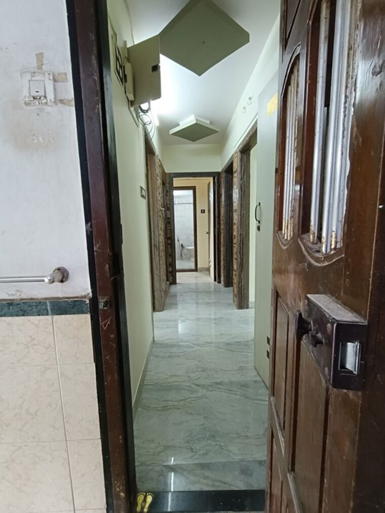 undefined, shree-amit-nagar-chs 2.5 Bedroom 1000 Sq.Ft. Apartment In Andheri West Mumbai 10676437
