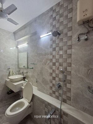 Bathroom in 4 BHK Apartment at Lokhandwala Octacrest, Kandivali East – for Sale