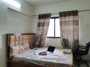 Bedroom in  Apartment at Raunak Heights, Ghodbunder Road – for Rent