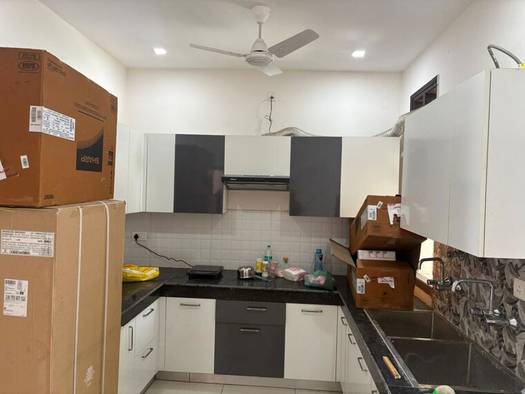 Kitchen, ambala highway 3 Bedroom 15500 Sq.Ft. Builder Floor In Ambala Highway Zirakpur 10676525