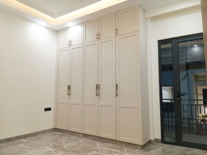 Room in 3 BHK Builder Floor at Kailash Hills – for Sale