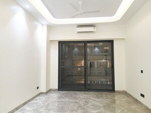 Room in 3 BHK Builder Floor at Kailash Hills – for Sale